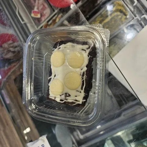 Milkybar Chocolate Brownie