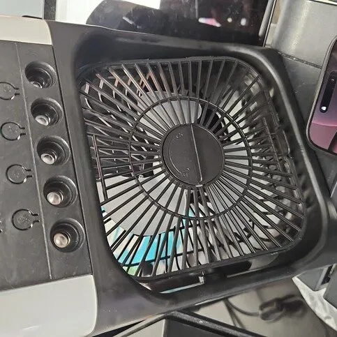 Mini Cooling Fan with Mist